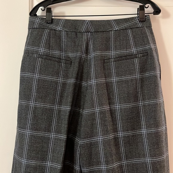 Brand new Marni wide leg pants. 100% wool. Grey. Size IT 42 = US 6 - Picture 5 of 12